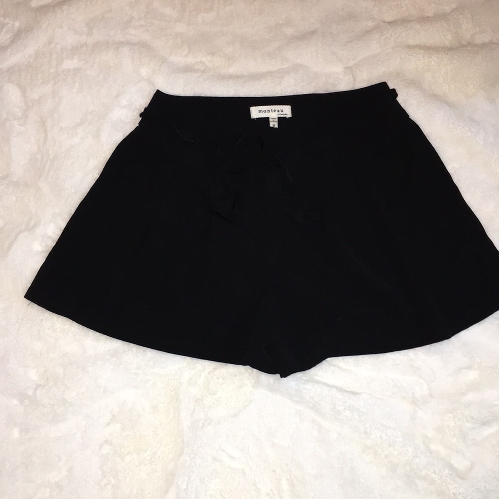 Monteau Black Shorts Size Small